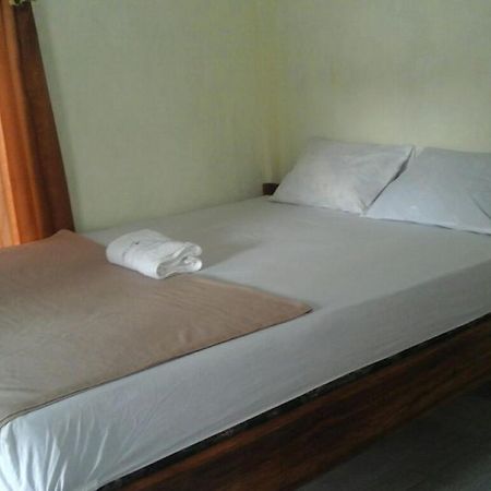 Pedek Homestay Praya Exteriör bild