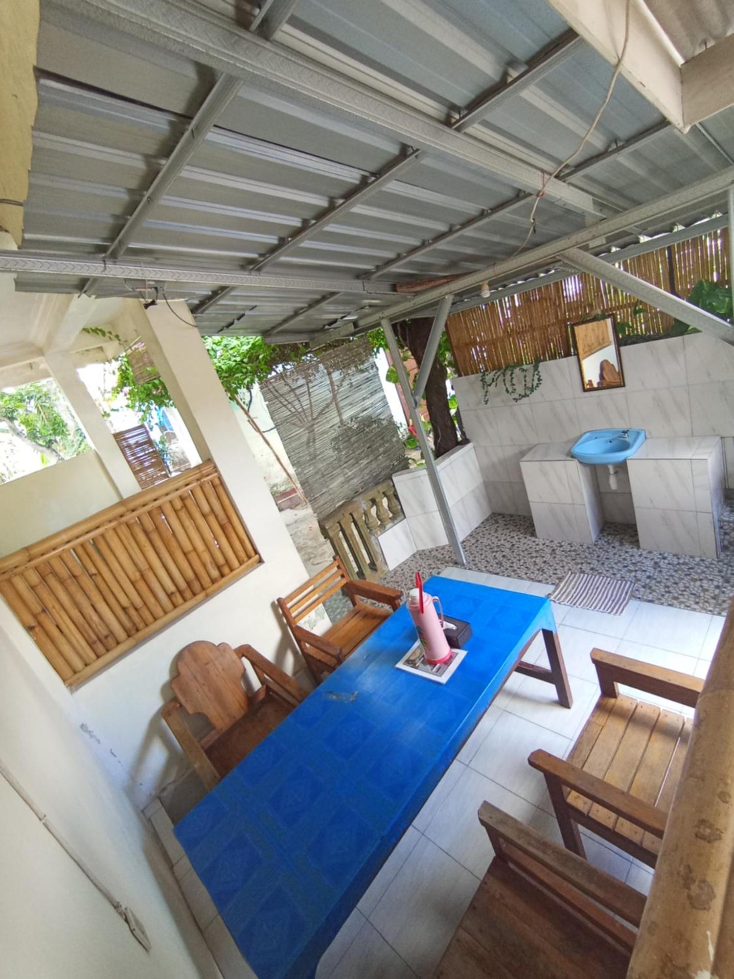 Pedek Homestay Praya Exteriör bild